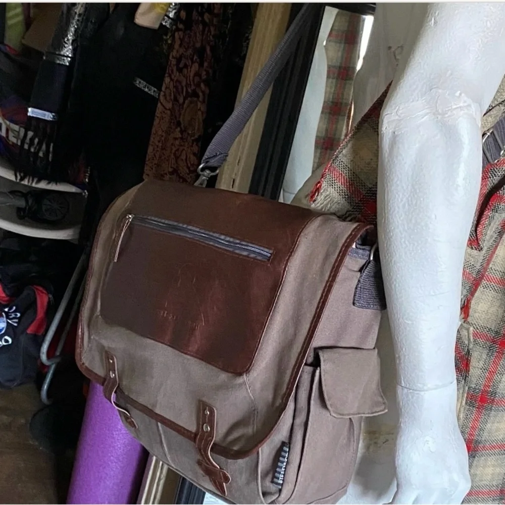 Field & Co laptop bag